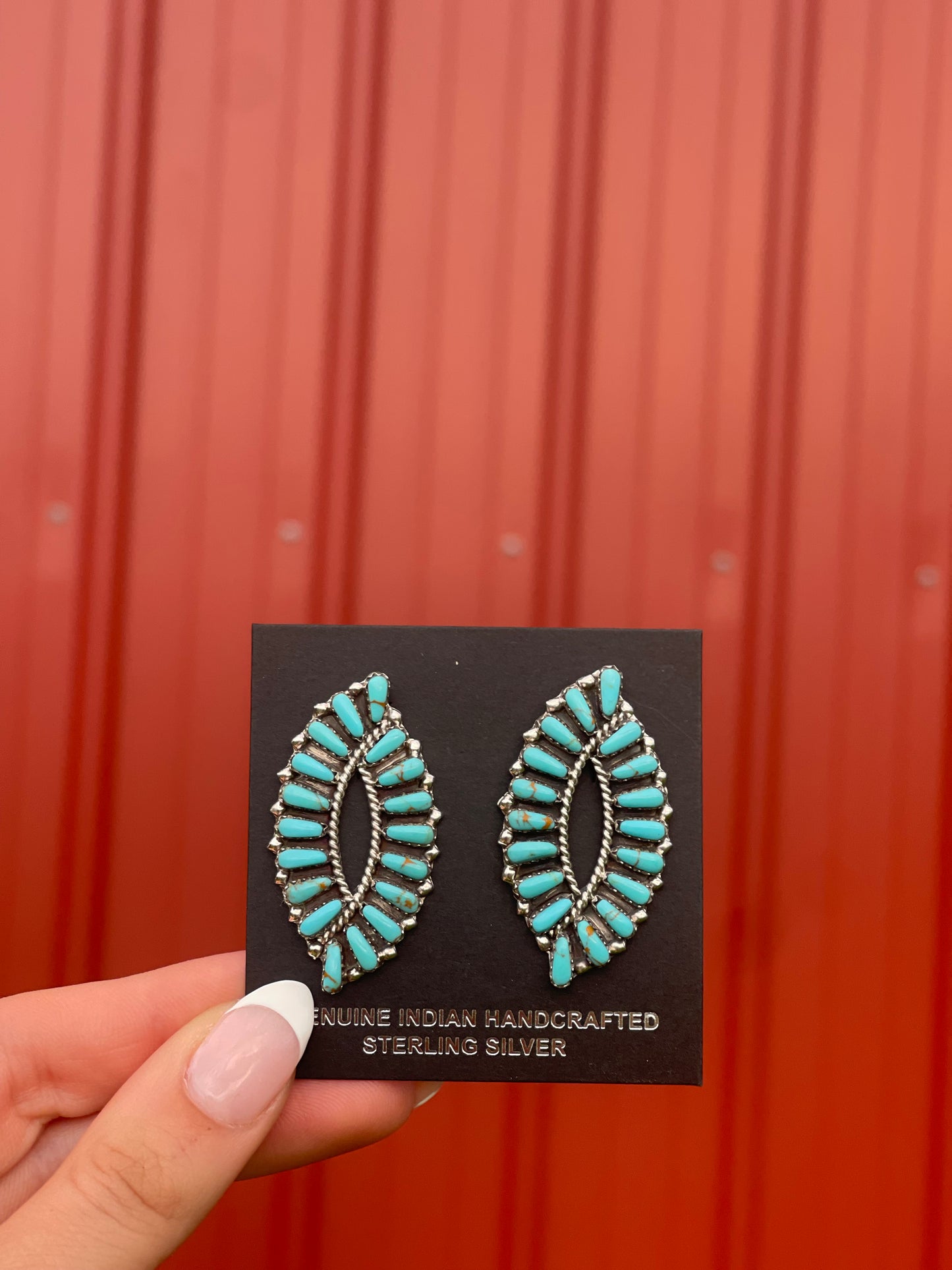 Navajo Oval Clusters