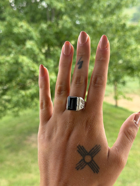 Native Black Onyx Ring with Detailed Band